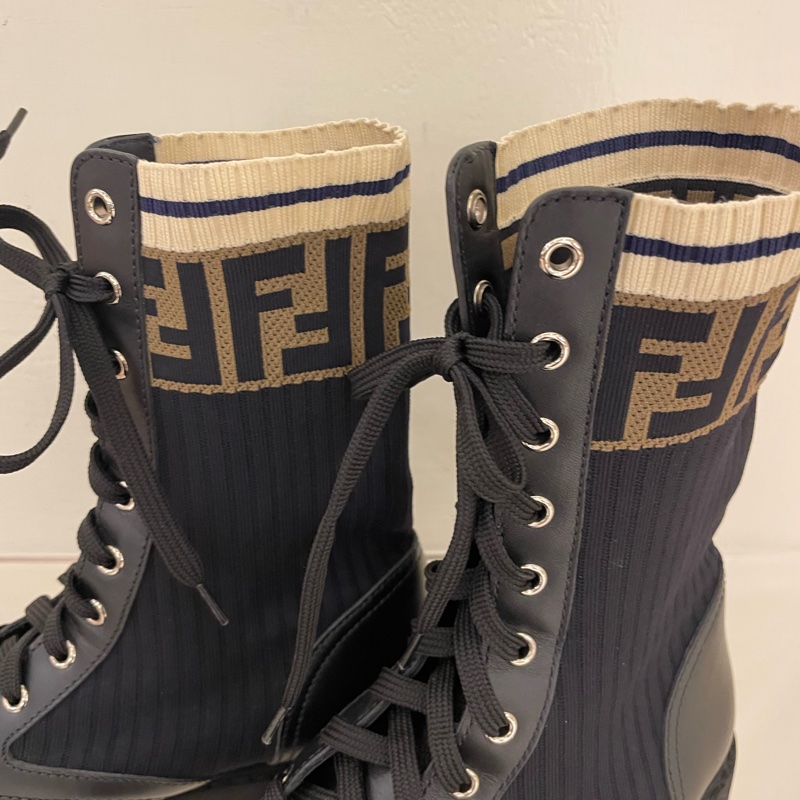 fendi黑色logo短靴-16