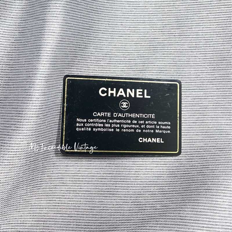 Chanel黑金荔枝皮化妝袋-24