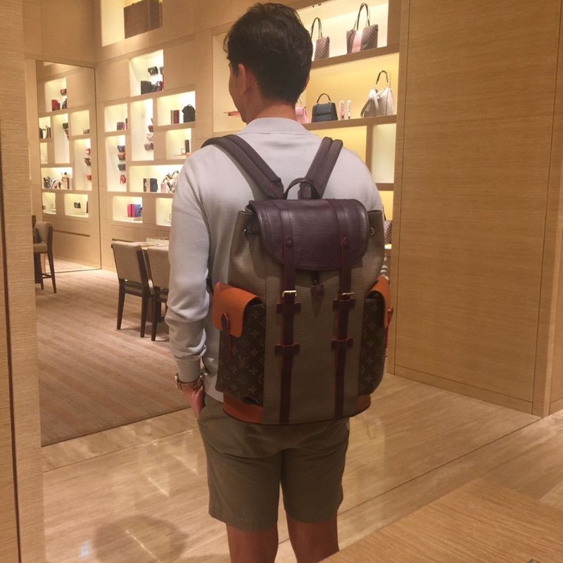 LOUIS VUITTON Christopher MM 中型後背包 帆布 皮革 色塊拼花 多口袋｜PopChill 拍拍圈