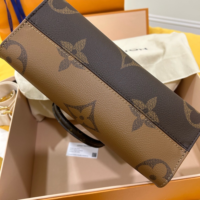 LV 全新onthego 小號/撞色拼接/款背帶+零錢包-5