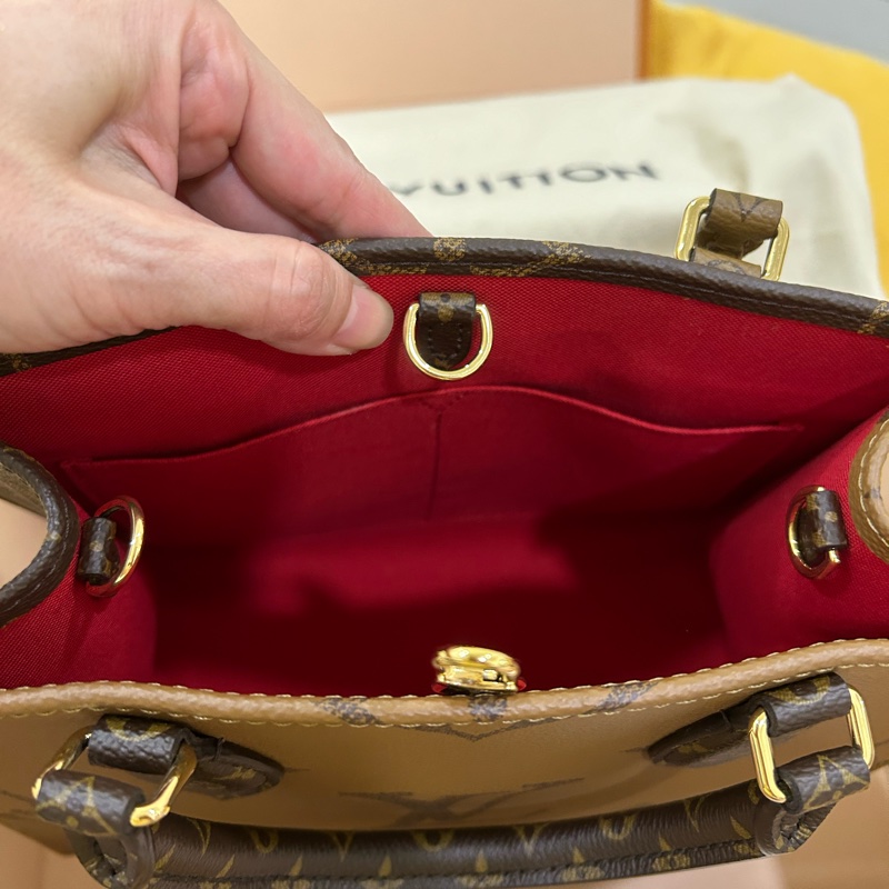 LV 全新onthego 小號/撞色拼接/款背帶+零錢包-13