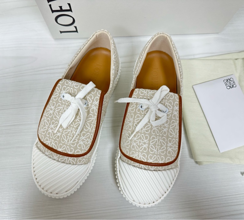 全新LOEWE/白色老花logo餅乾鞋/38號/娃娃鞋ANAGRAM JACQUARD FLAP SNEAKER-1