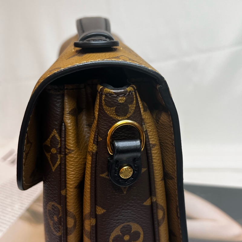 LV雙拼郵差包-13