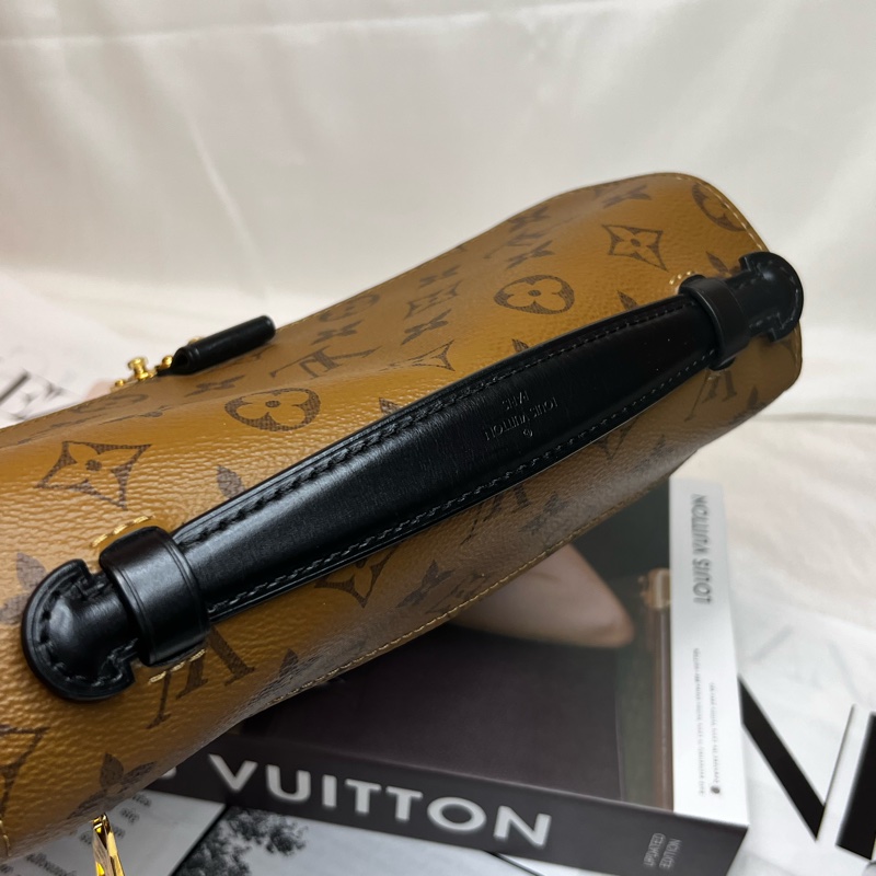 LV雙拼郵差包-14