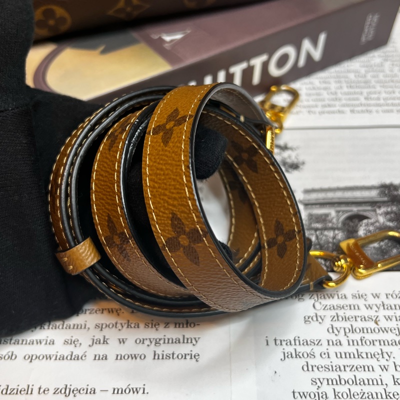 LV雙拼郵差包-21