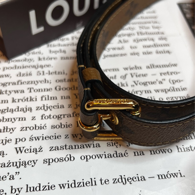 LV雙拼郵差包-23