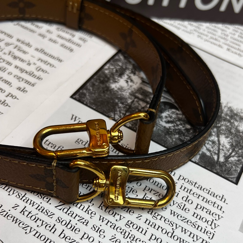 LV雙拼郵差包-24