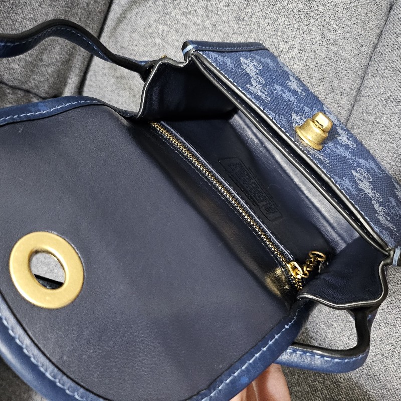 🩷三折至11/7🩷coach藍色馬車包-7