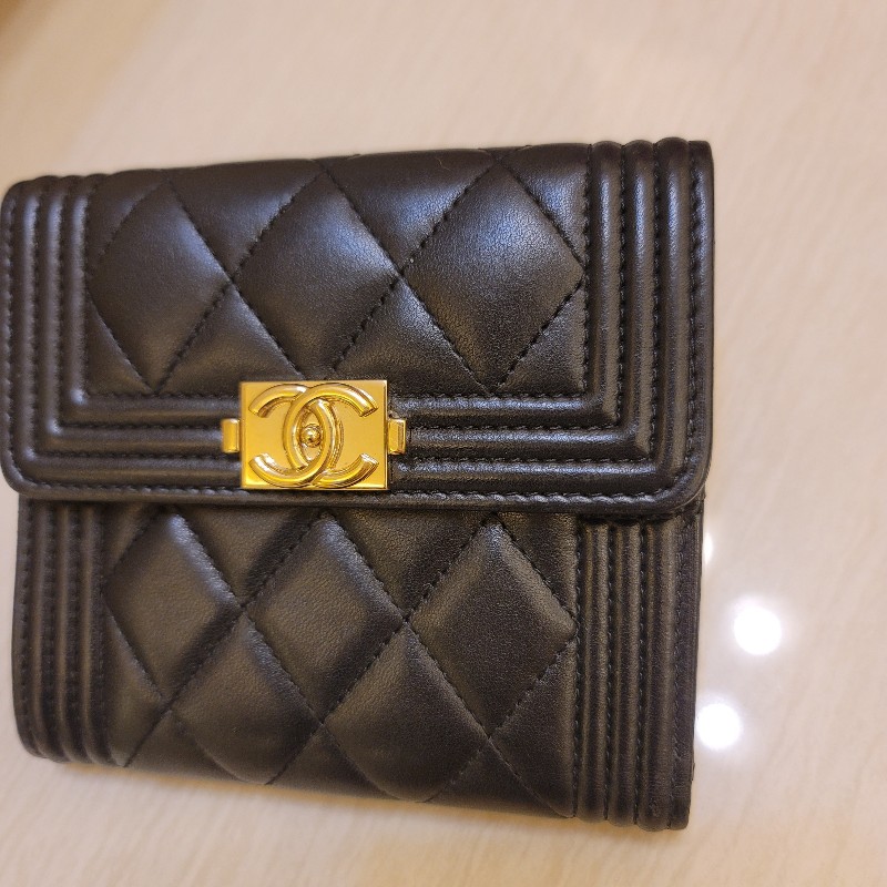 CHANEL 香奈兒 Boy系列黑銀三折短夾-8