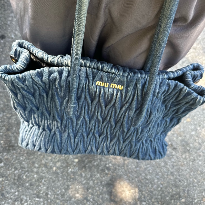 Miu miu牛仔丹寧托特包-2