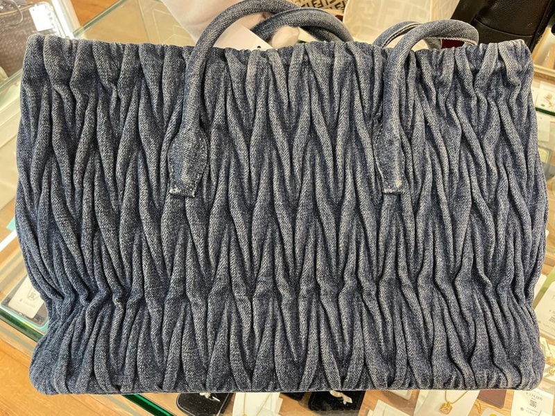 Miu miu牛仔丹寧托特包-8