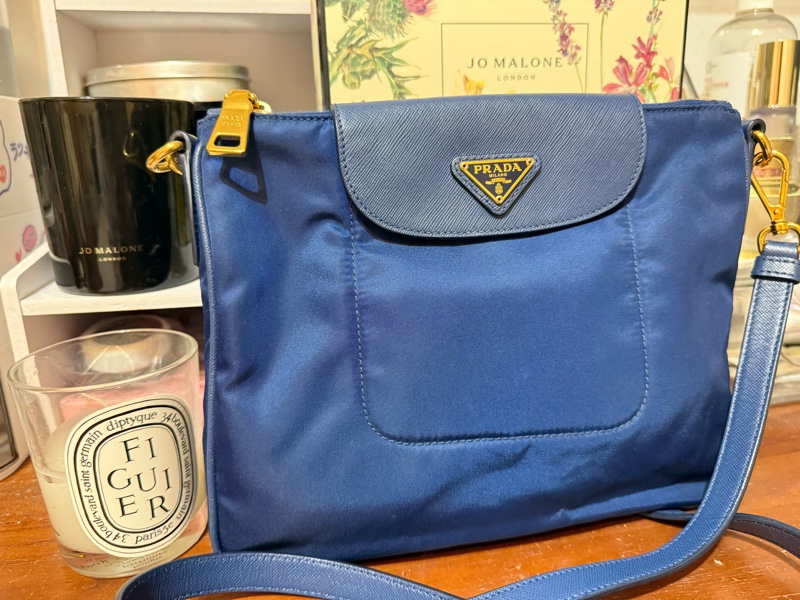 PRADA 經典側背包-0