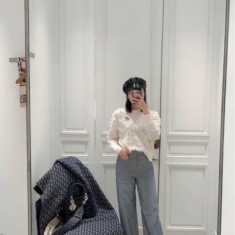 DIOR 新款 經典老花 LOGO超大條 客什米爾 披肩 蓋毯 閒置 近原價八萬多 割愛49800🤎🤎🤎-9