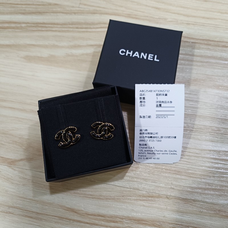 香奈兒 琺瑯經典雙C 耳環-3