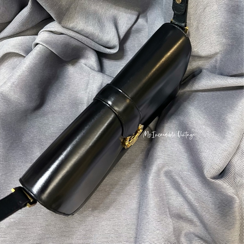 Celine黑金小馬車扣腋下包-13