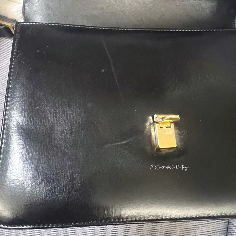 Celine黑金小馬車扣腋下包-15