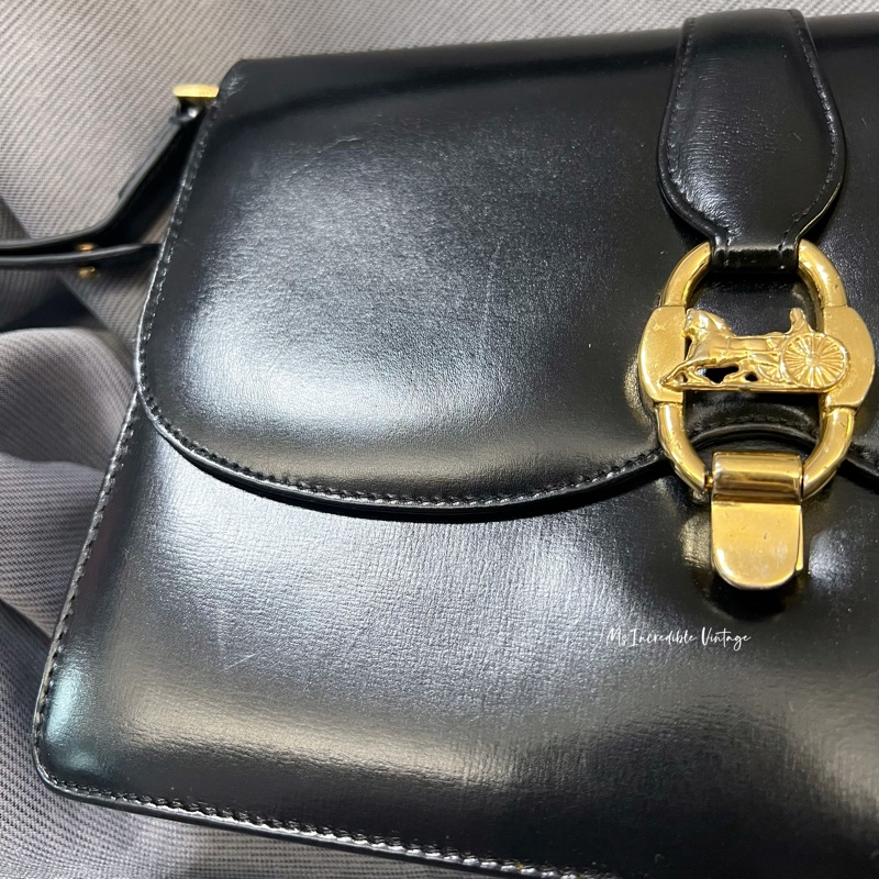 Celine黑金小馬車扣腋下包-20