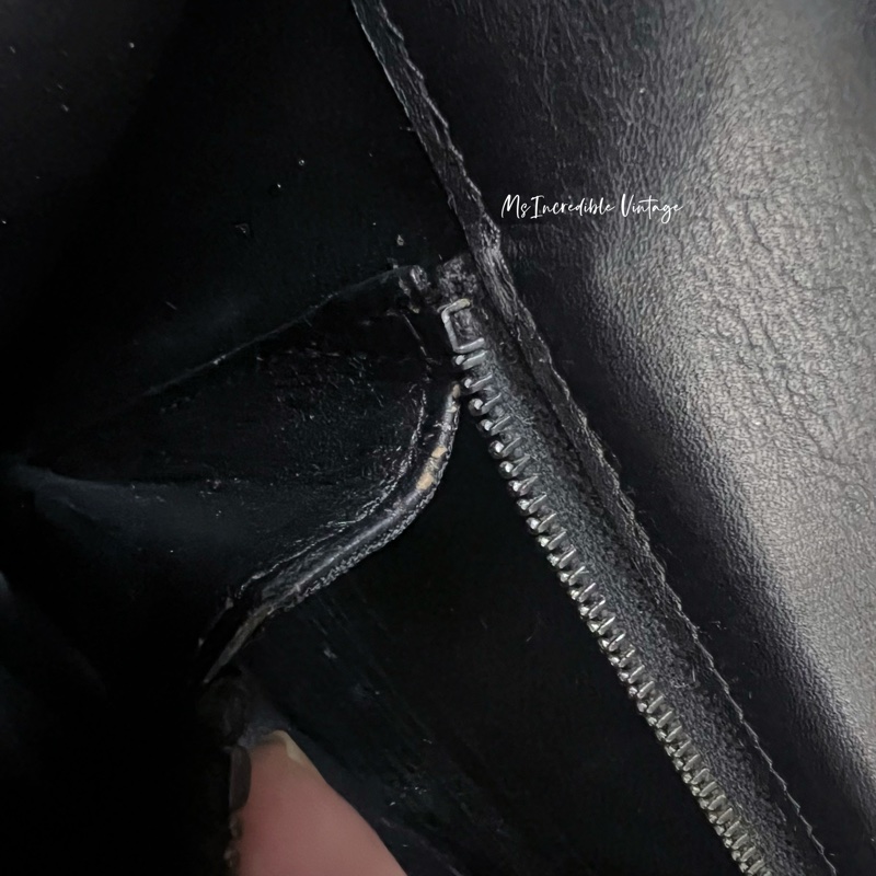 Celine黑金小馬車扣腋下包-22