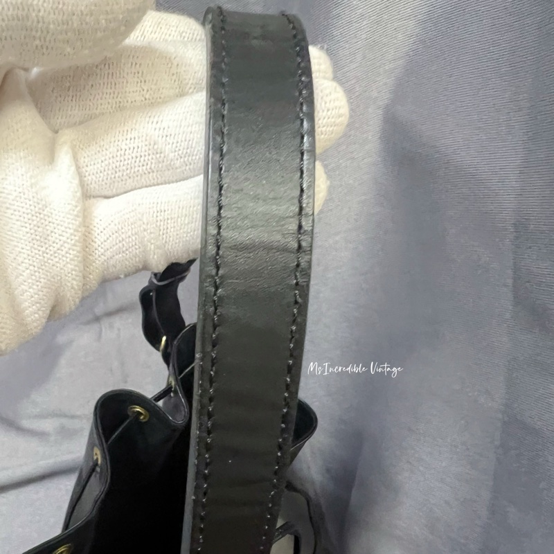 LV黑色水波紋大水桶袋-19