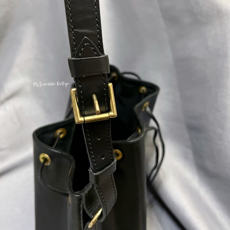 LV黑色水波紋大水桶袋-20