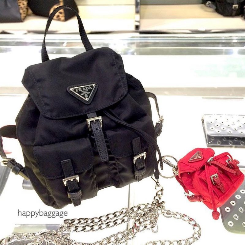 Prada 1BH029 倒三角迷你後背包造型斜背包 黑色-0