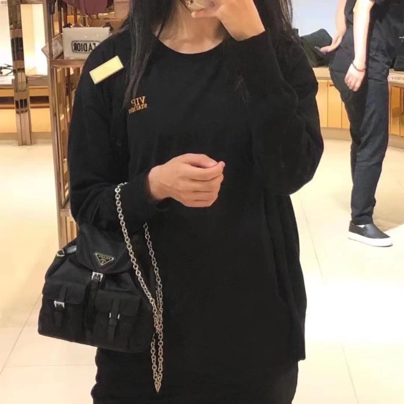 Prada 1BH029 倒三角迷你後背包造型斜背包 黑色-2