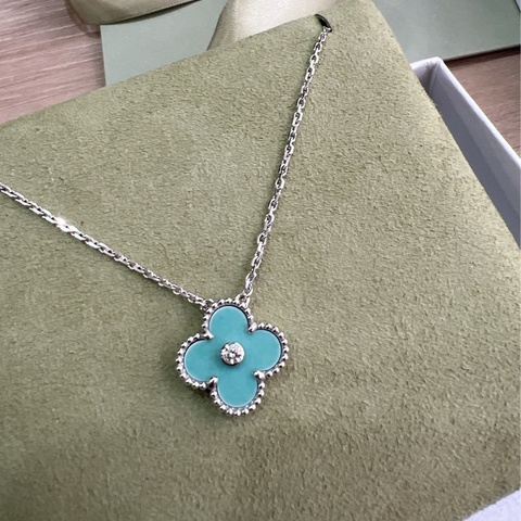 Van Cleef & Arpels梵克雅寶2022聖誕節限量真鑽項鍊
