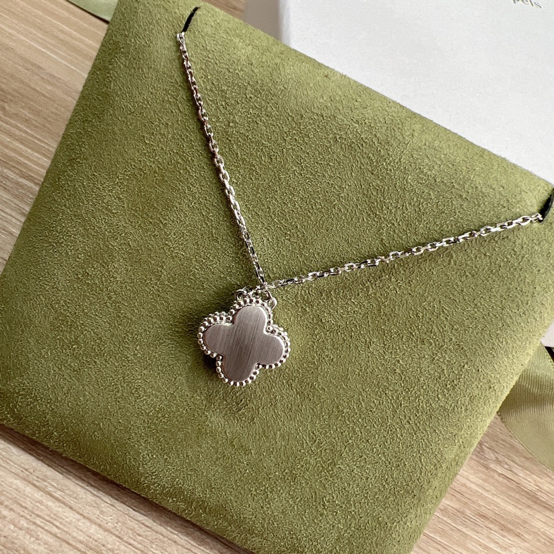 Van Cleef & Arpels梵克雅寶2022聖誕節限量真鑽項鍊-6