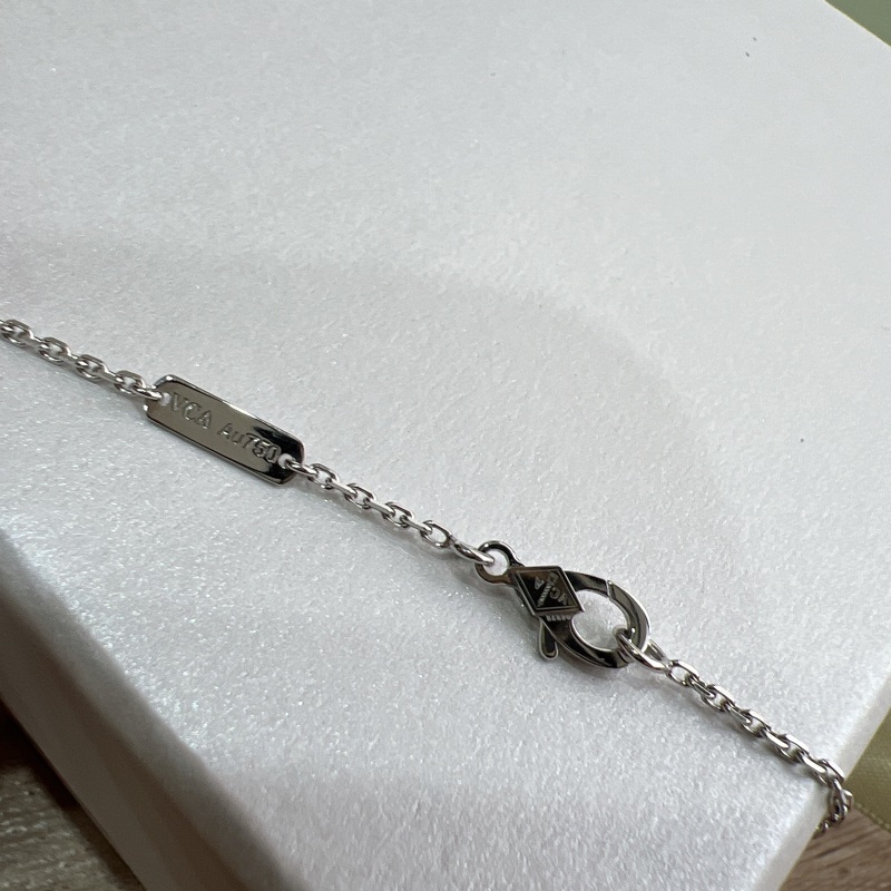 Van Cleef & Arpels梵克雅寶2022聖誕節限量真鑽項鍊-7