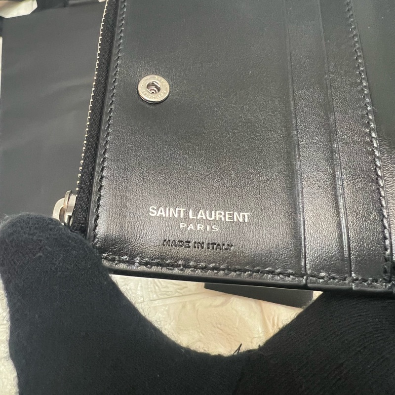 YSL Saint Laurent Logo皮夾短夾-6