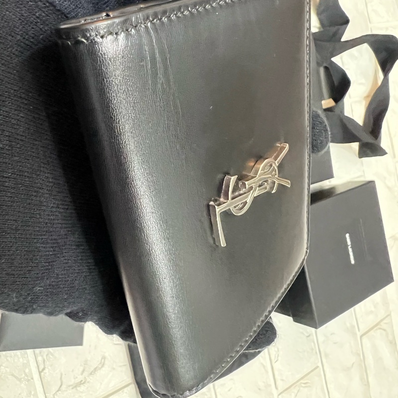 YSL Saint Laurent Logo皮夾短夾-16