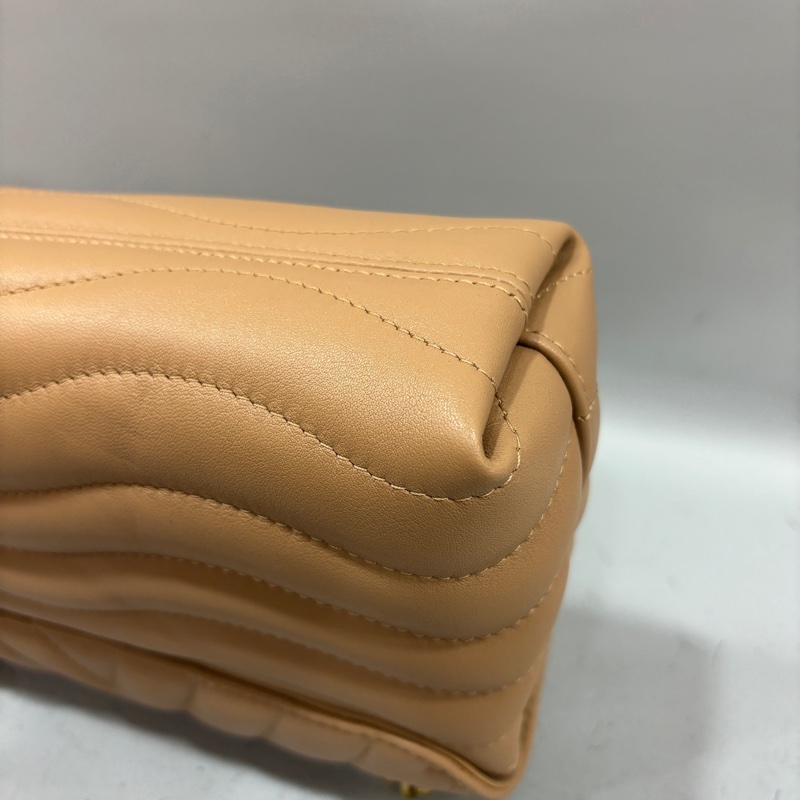 Louis Vuitton M22212奶茶色牛皮金鍊New Wave斜背包-8