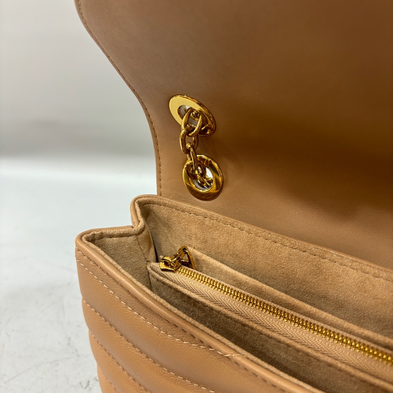 Louis Vuitton M22212奶茶色牛皮金鍊New Wave斜背包-20