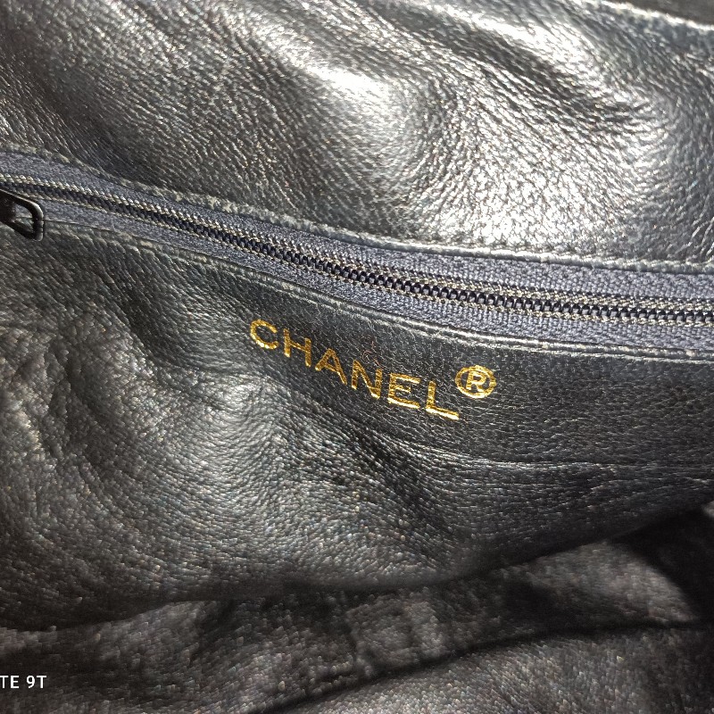 fuu 專屬賣場Chanel 雕花鏈小羊皮黑色相機包-8