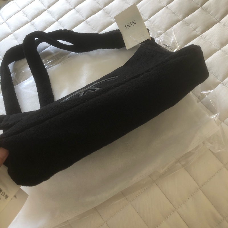 Chanel 全新毛巾包(全黑)-9