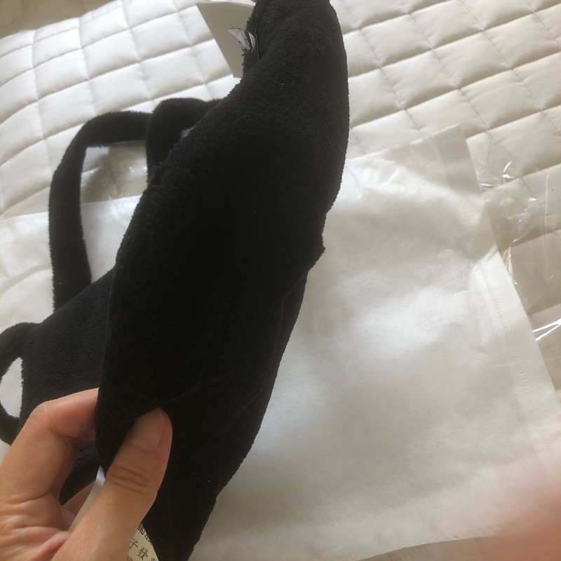 Chanel 全新毛巾包(全黑)-12