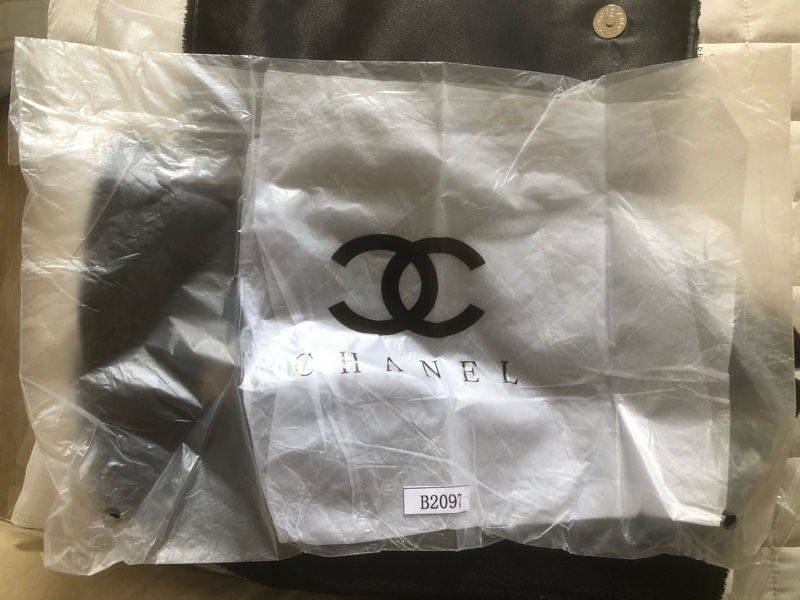 Chanel 全新毛巾包(全黑)-15