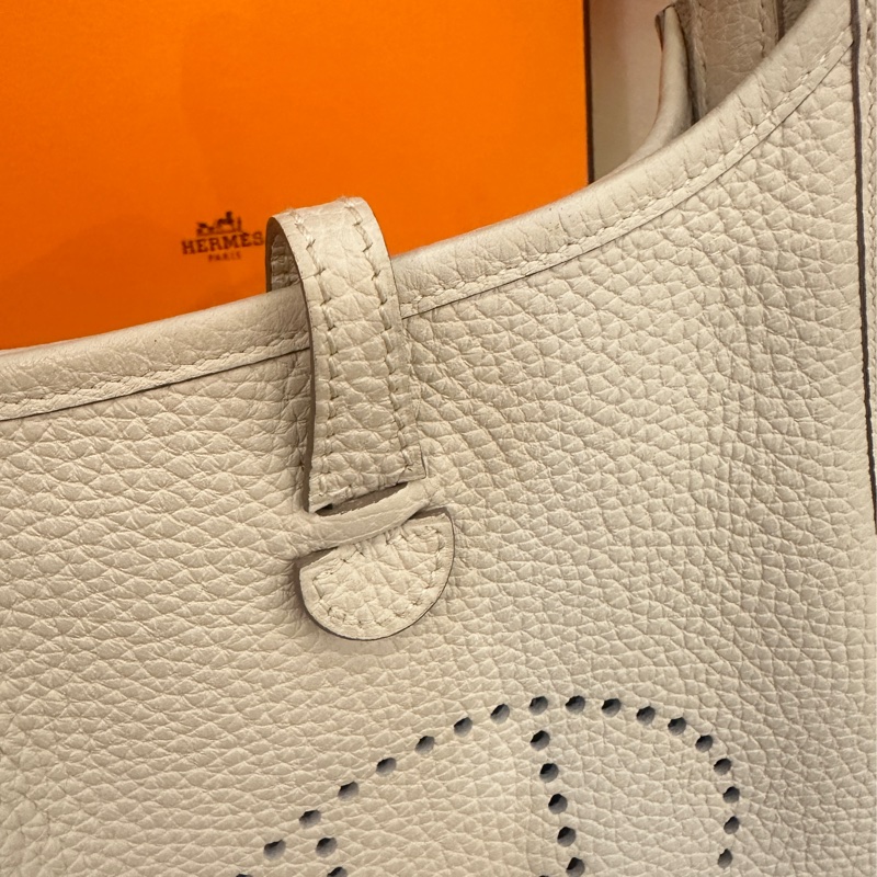 HERMES 象牙白金釦Mini Evelyn-5