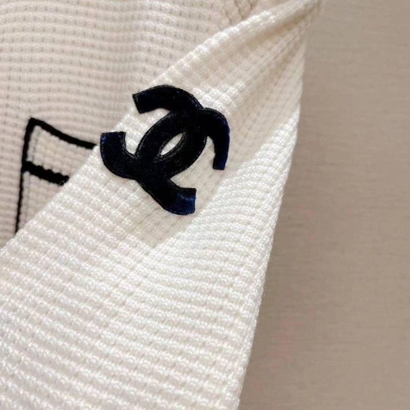 暫售|Chanel 員工服 白色雙口袋羊毛針織衫外套 S 附品牌紙袋-2