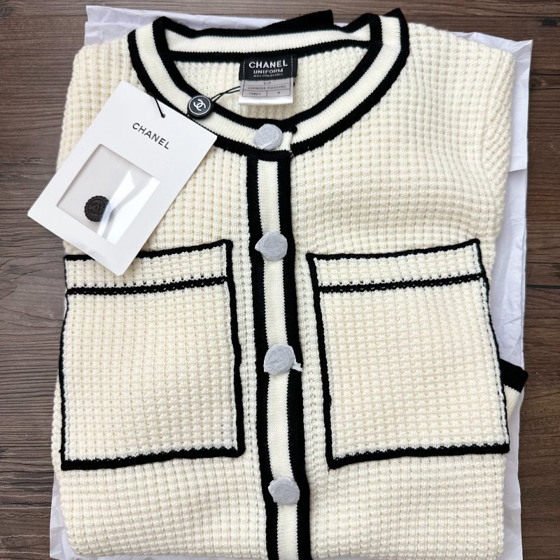 暫售|Chanel 員工服 白色雙口袋羊毛針織衫外套 S 附品牌紙袋-3