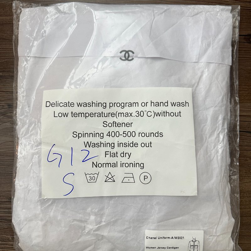 暫售|Chanel 員工服 白色雙口袋羊毛針織衫外套 S 附品牌紙袋-4