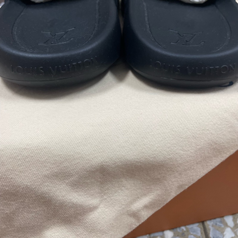 LV拖鞋-9
