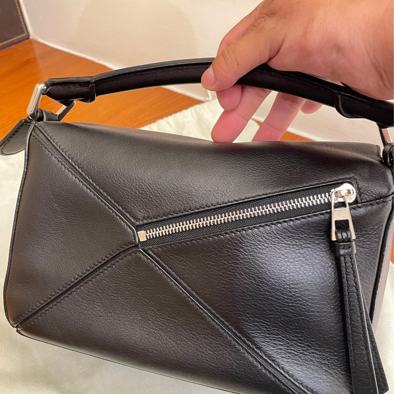 LOEWE 黑皮革白LOGO SMALL PUZZLE-3