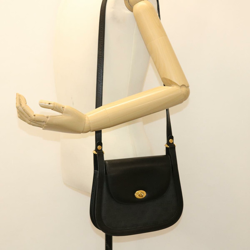 【日本直送】GUCCI GG 帆布轉鎖單肩包塗層帆布黑色正品 yk6991B-20