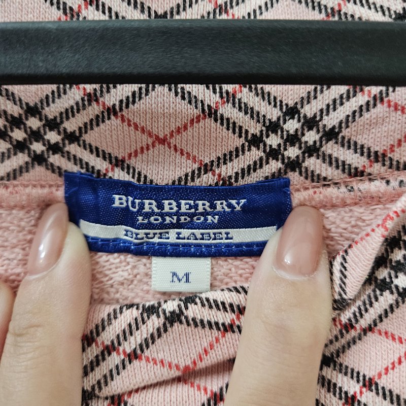 Burberry vintage 日本製-經典格紋粉色露肩上衣-1