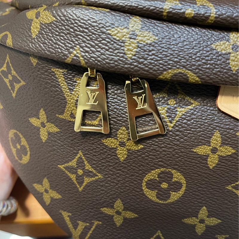 LV 經典Monogram老花小牛皮飾邊拉鍊腰包/胸包/斜背包-2