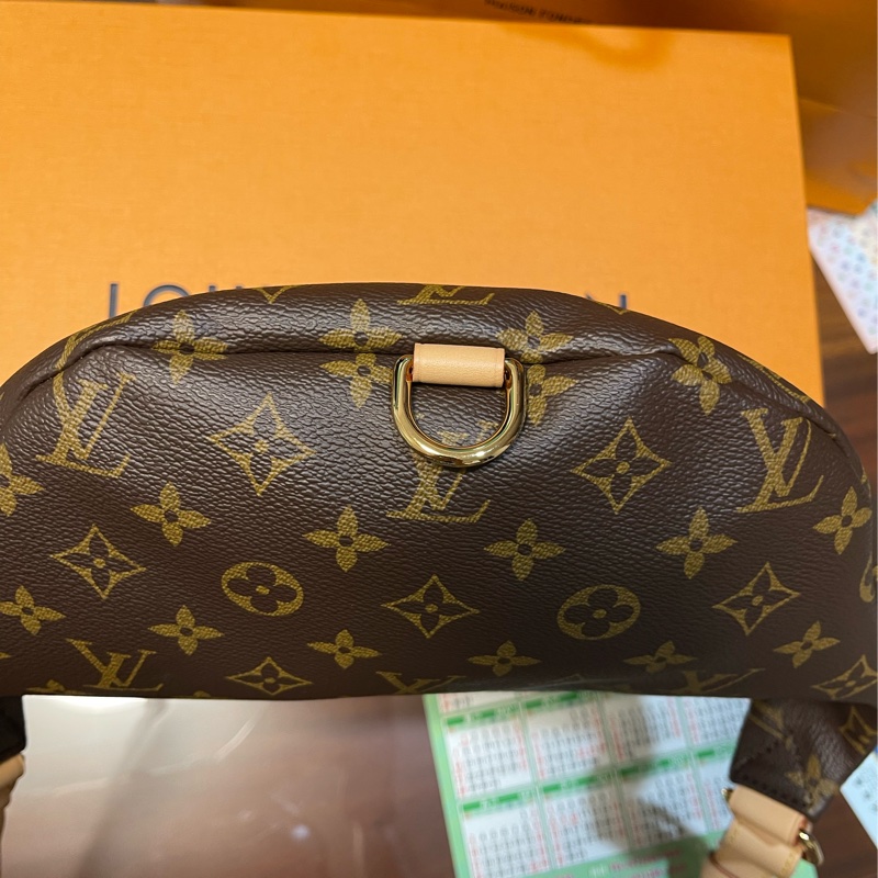 LV 經典Monogram老花小牛皮飾邊拉鍊腰包/胸包/斜背包-9
