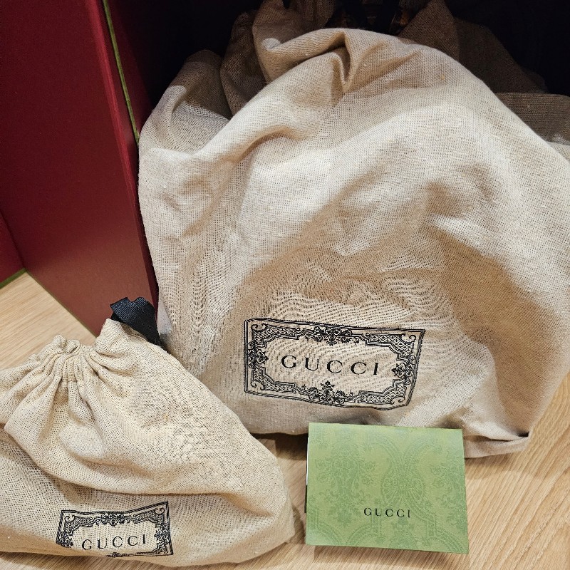 GUCCi-9