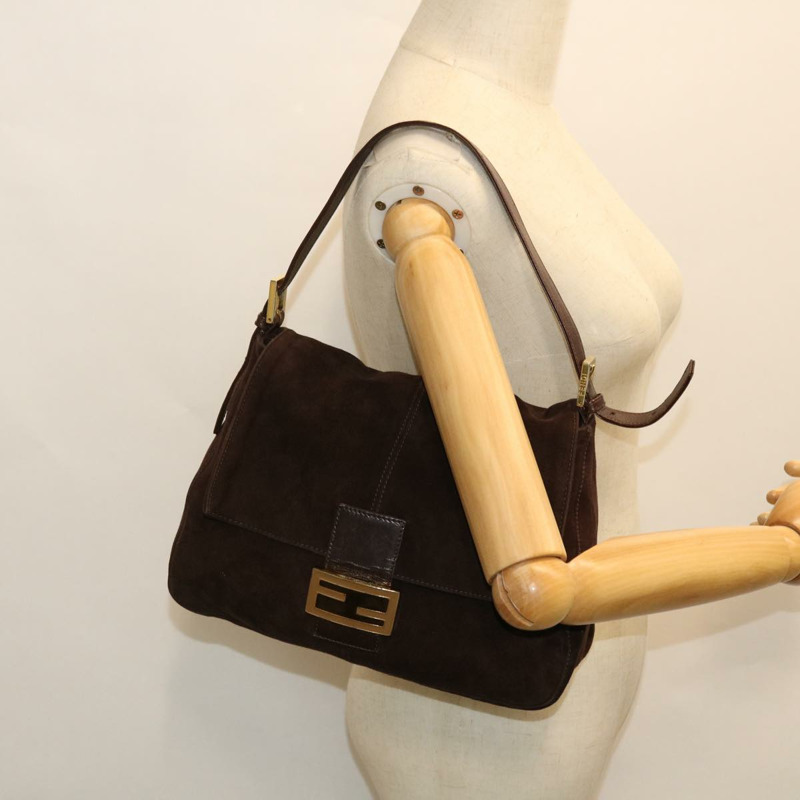 【日本直送】FENDI Mamma Baguette 單肩包絨面革棕色正品 ki3319-22