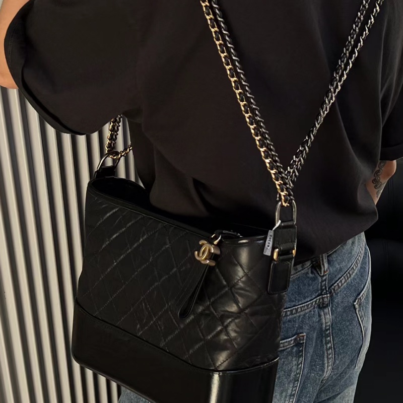 香奈兒鱷魚壓紋中號流浪包-8